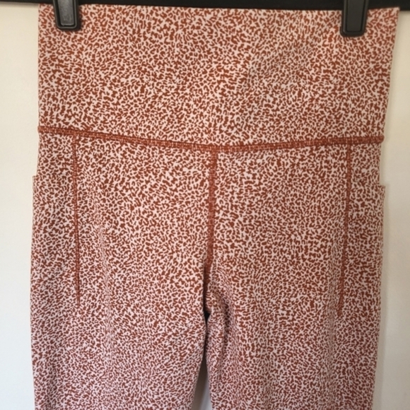 EUC Athleta Salutation Stash II Textured Tight Micro Leopard Rust Orange Small - Picture 3 of 11